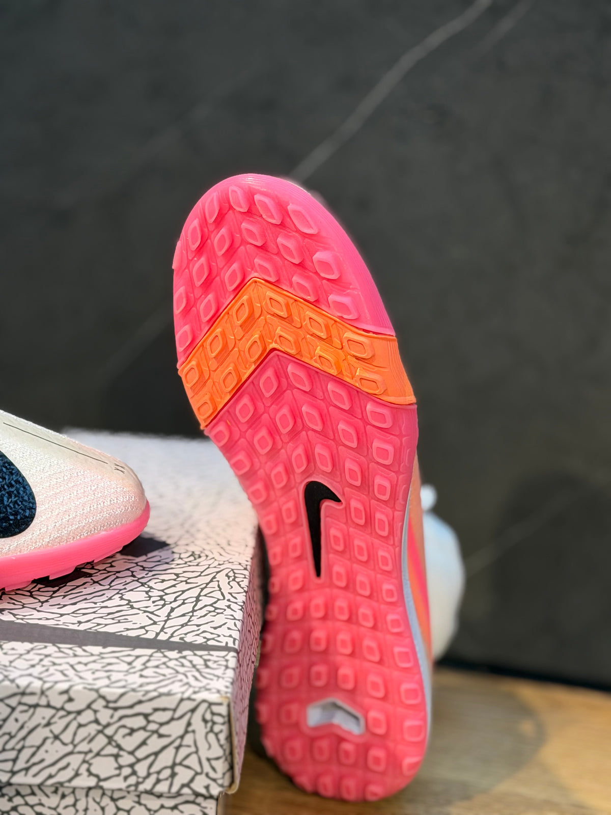 NIKE TORRETIN