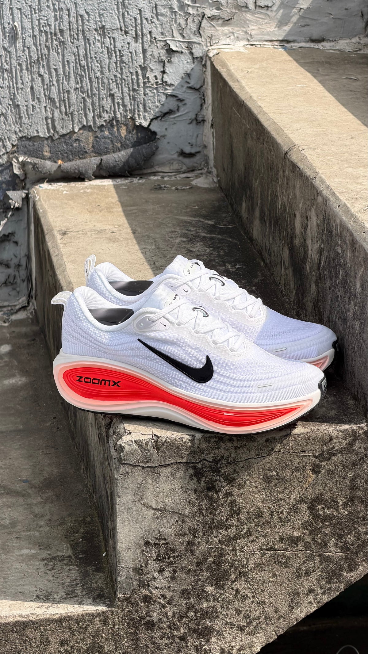 NIKE VOMERO PLUS