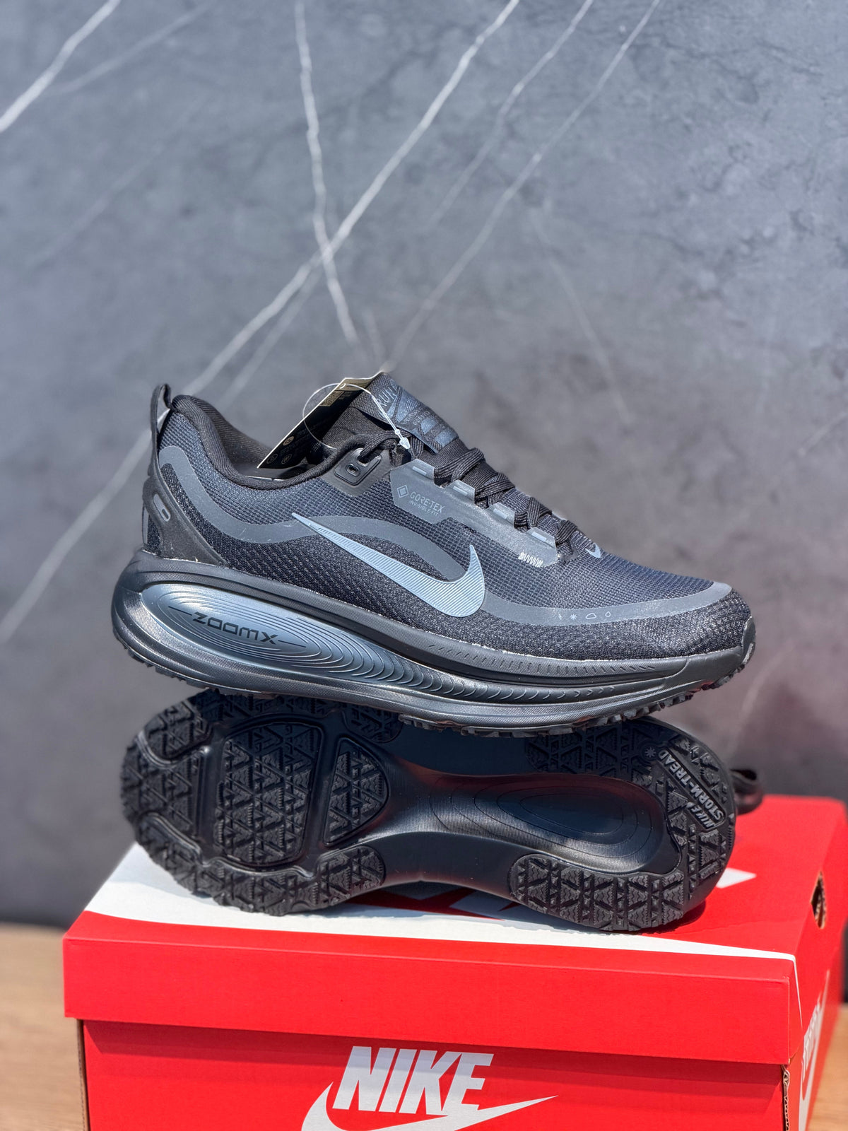 NIKE GORE-TEX