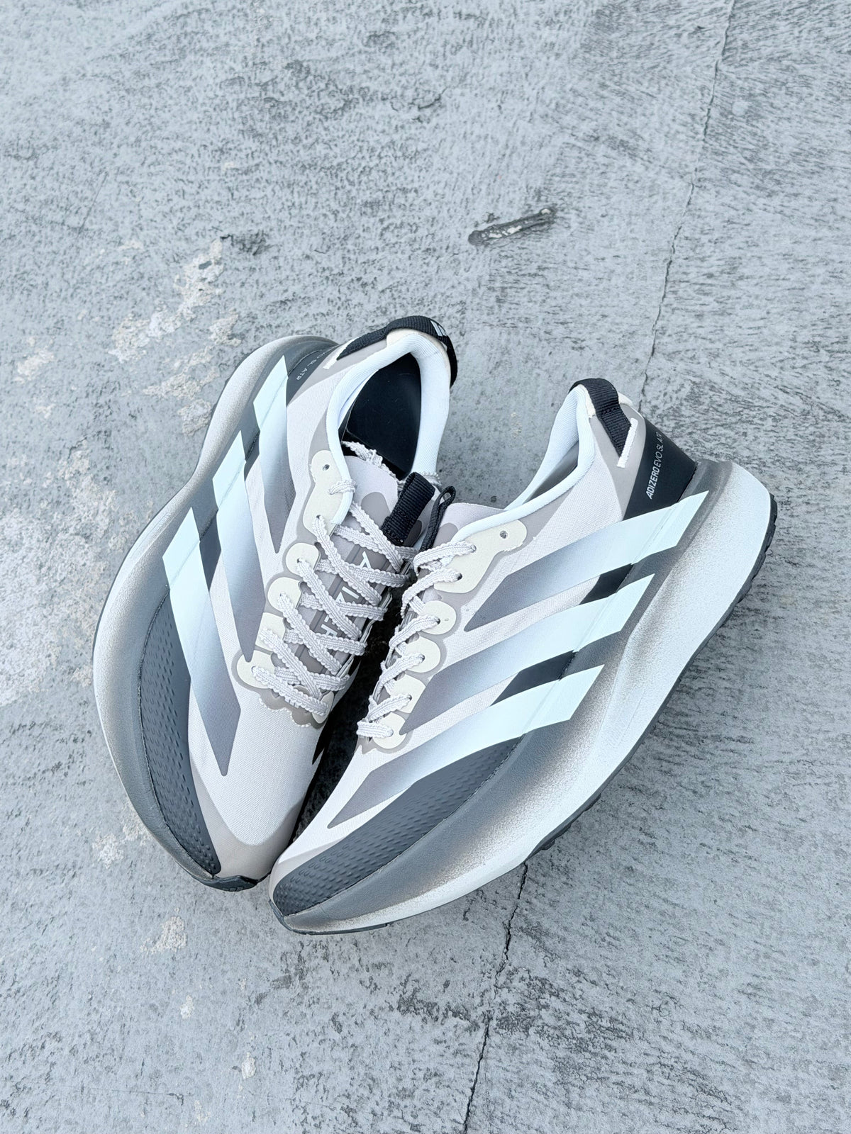 ADIZERO SL 2