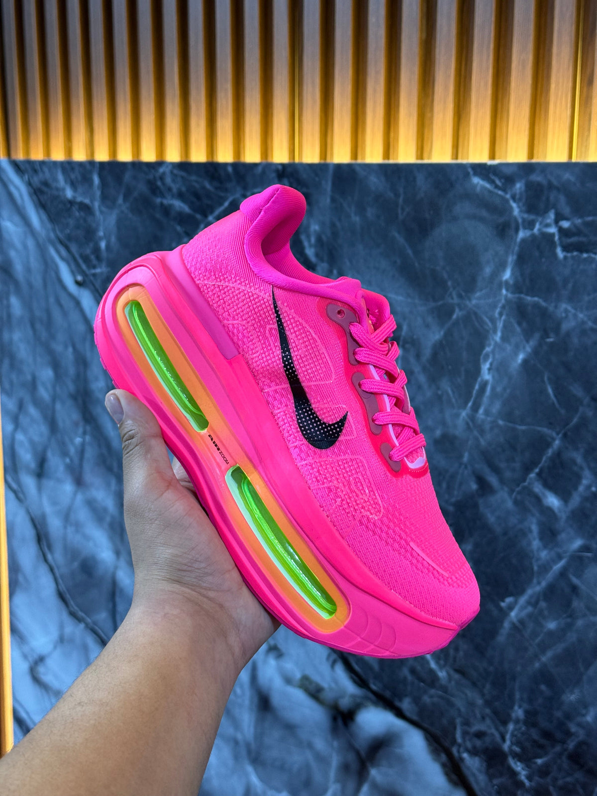 NIKE VOMERO PREMIUM