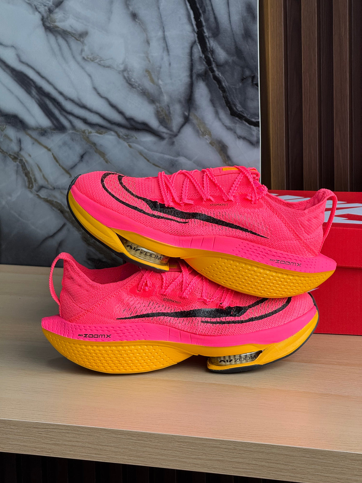 NIKE ALPHA FLY 2