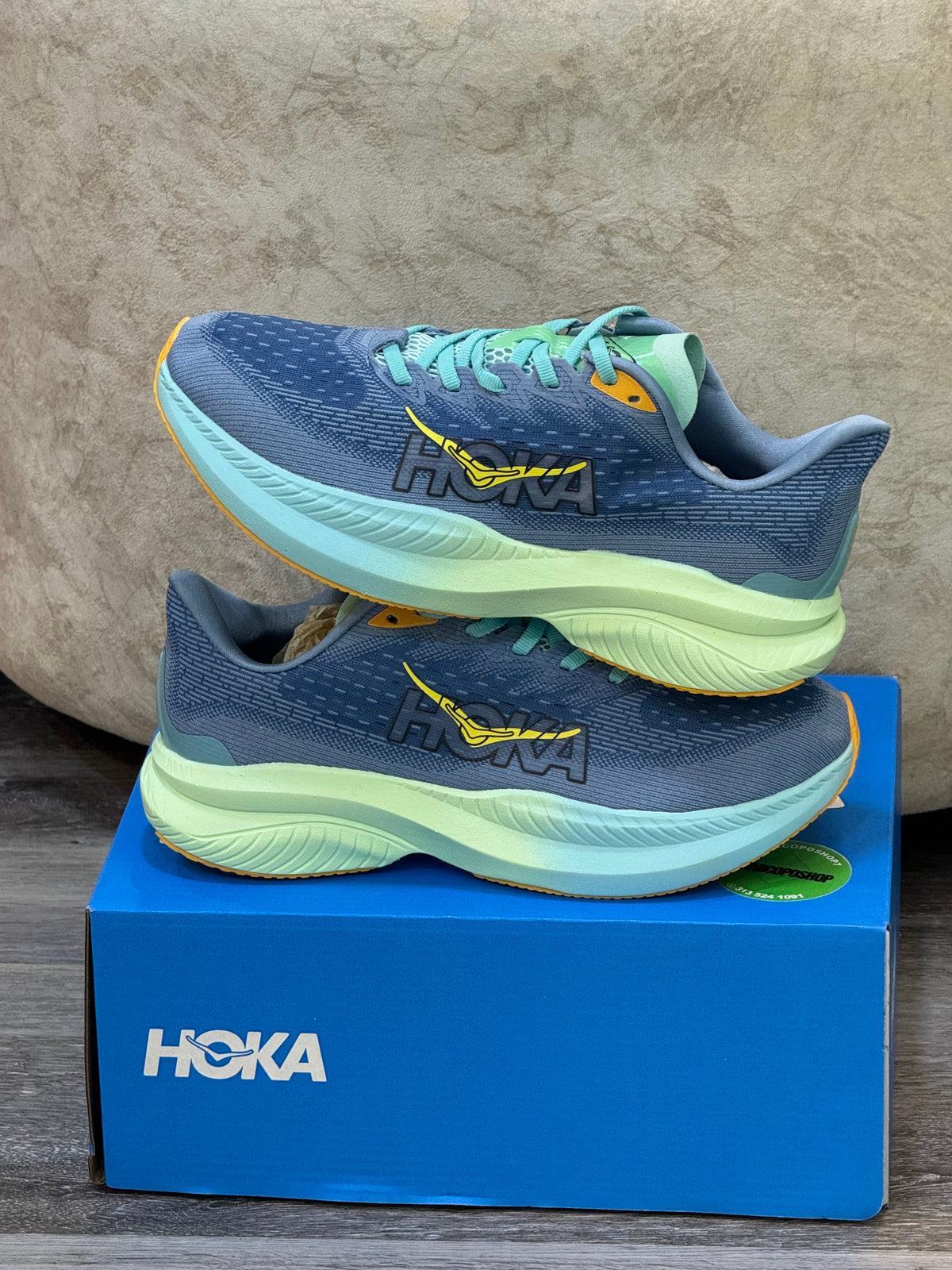 HOKA