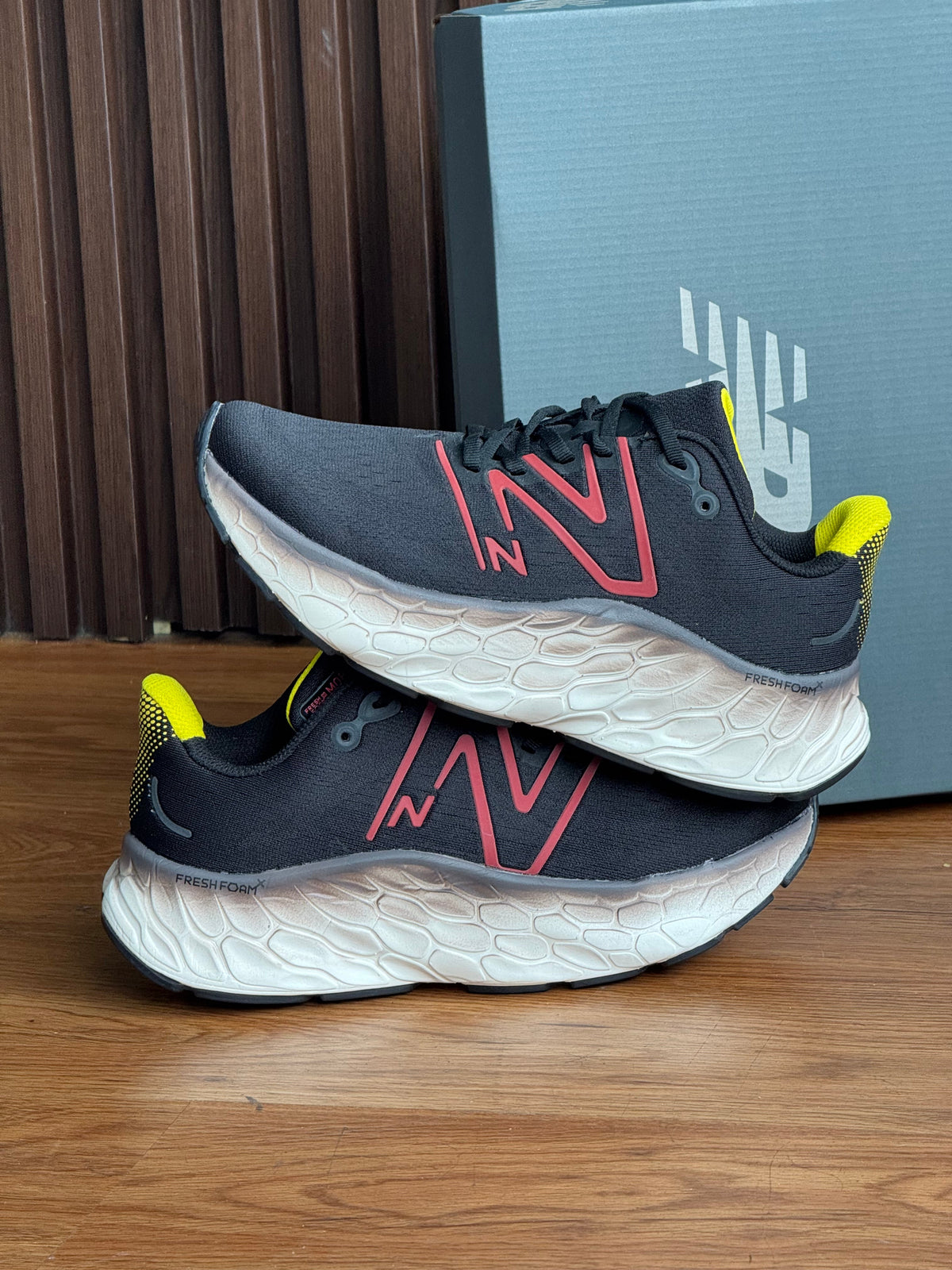 NEW BALANCE