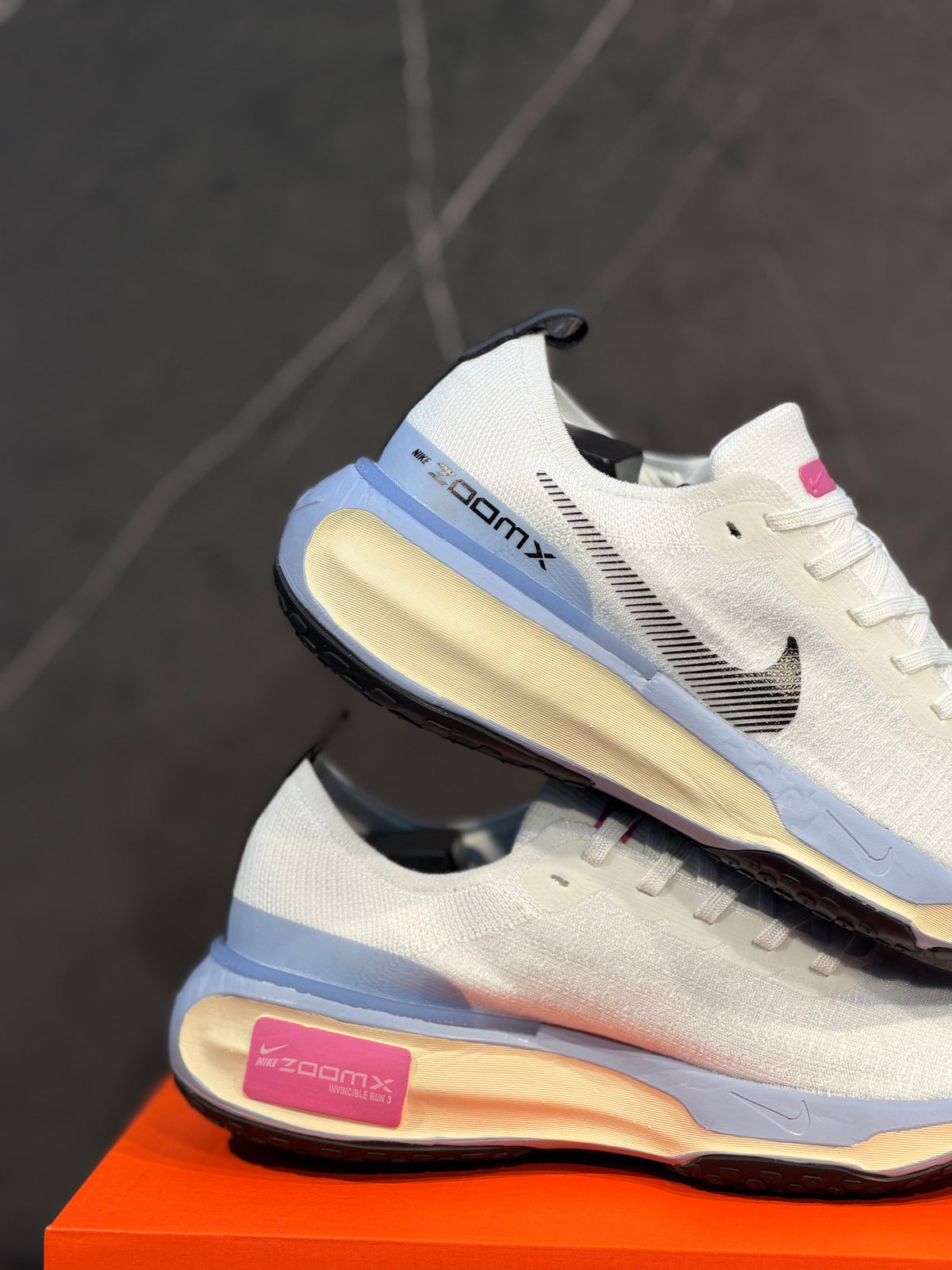NIKE ZOOM X