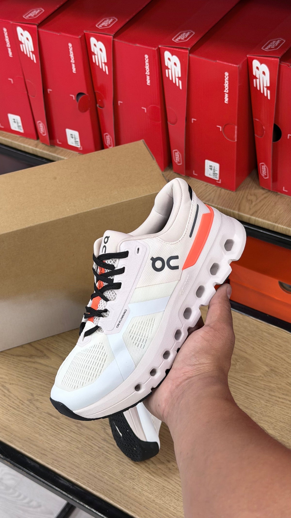 ON CLOUDRUNNER 2