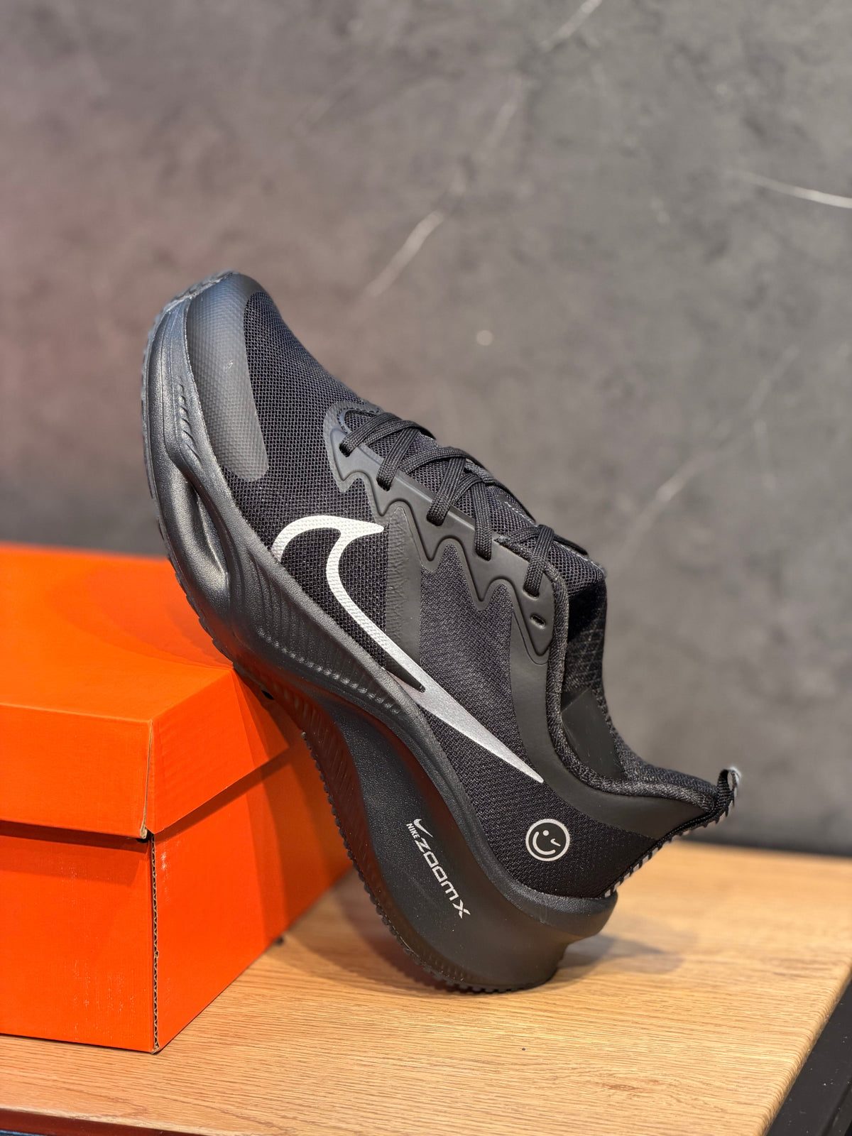 NIKE ZOOM X