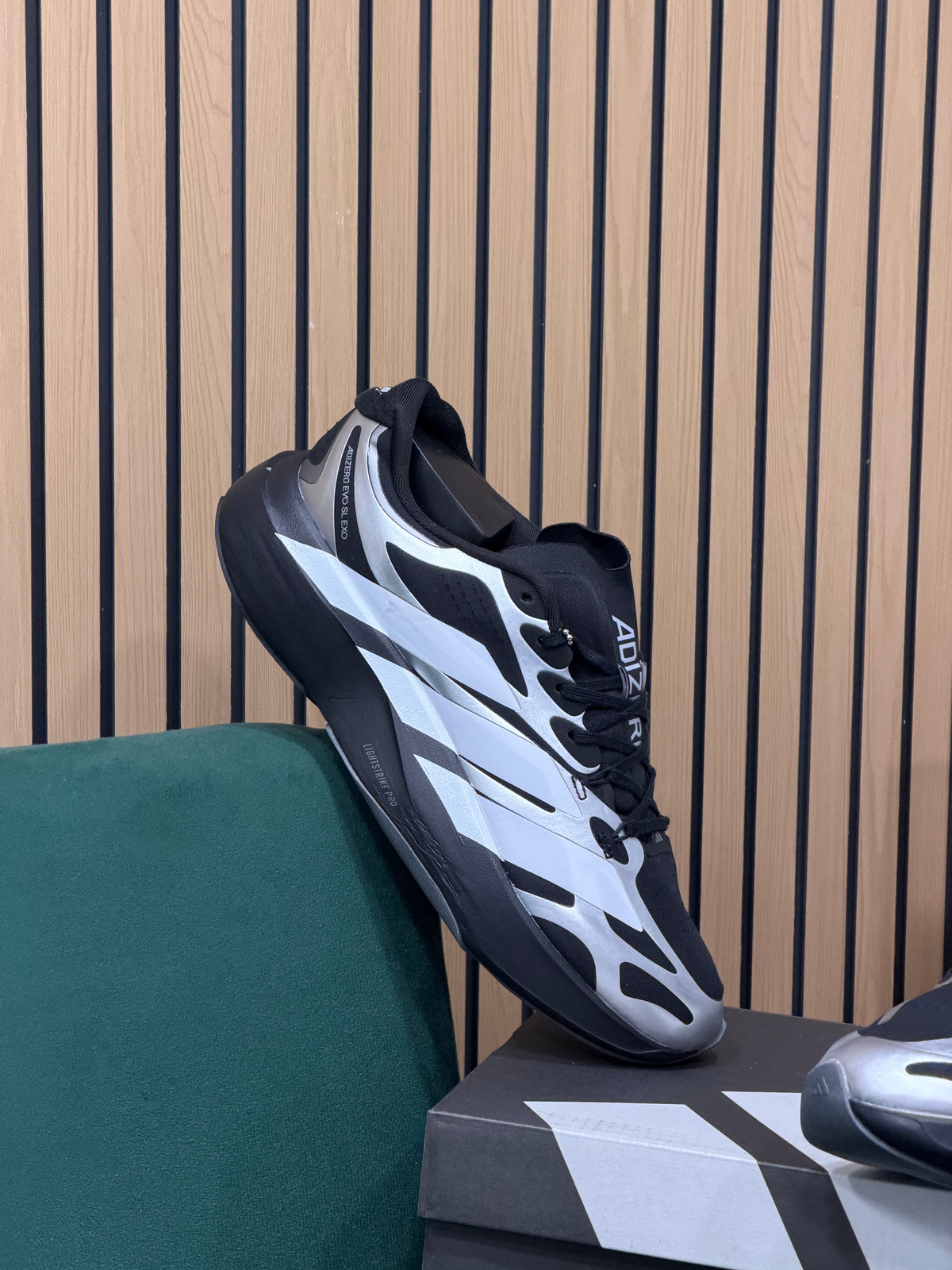 ADIZERO EXO SL