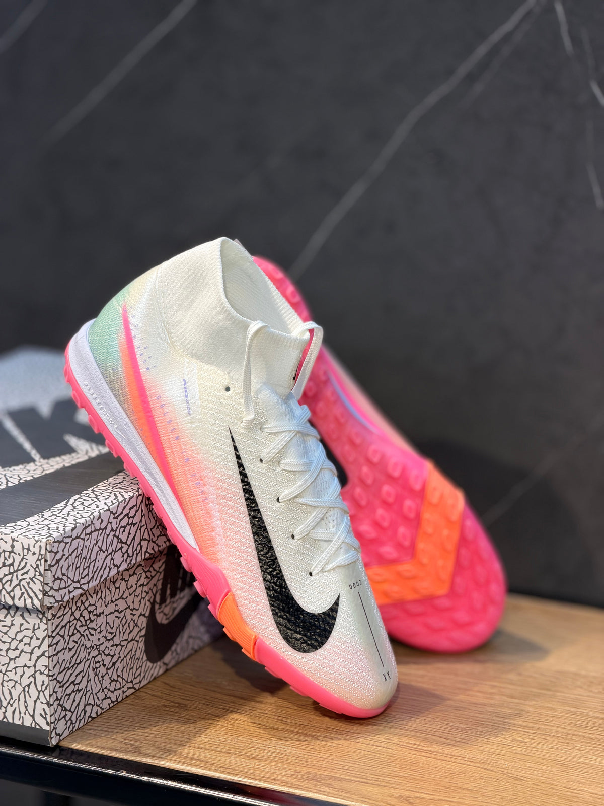 NIKE TORRETIN