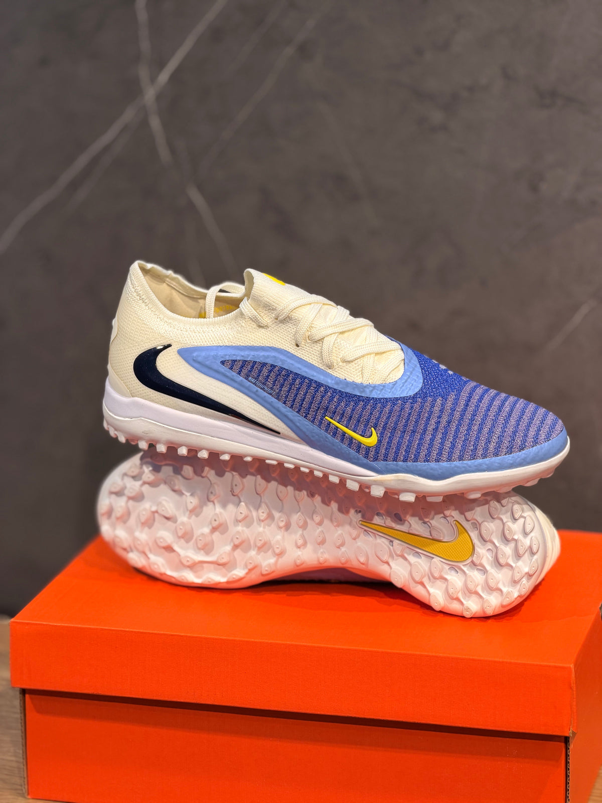 NIKE TORRETIN
