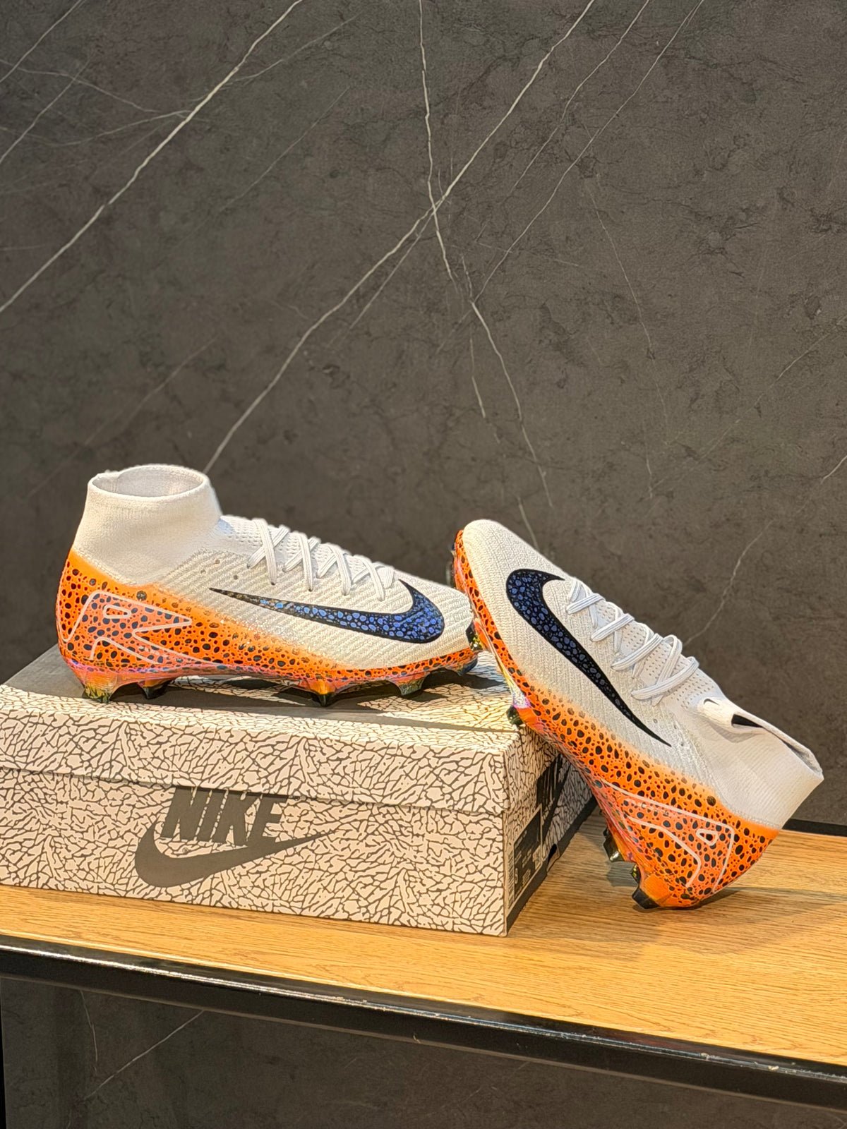 NIKE GUAYO GAMA MEDIA
