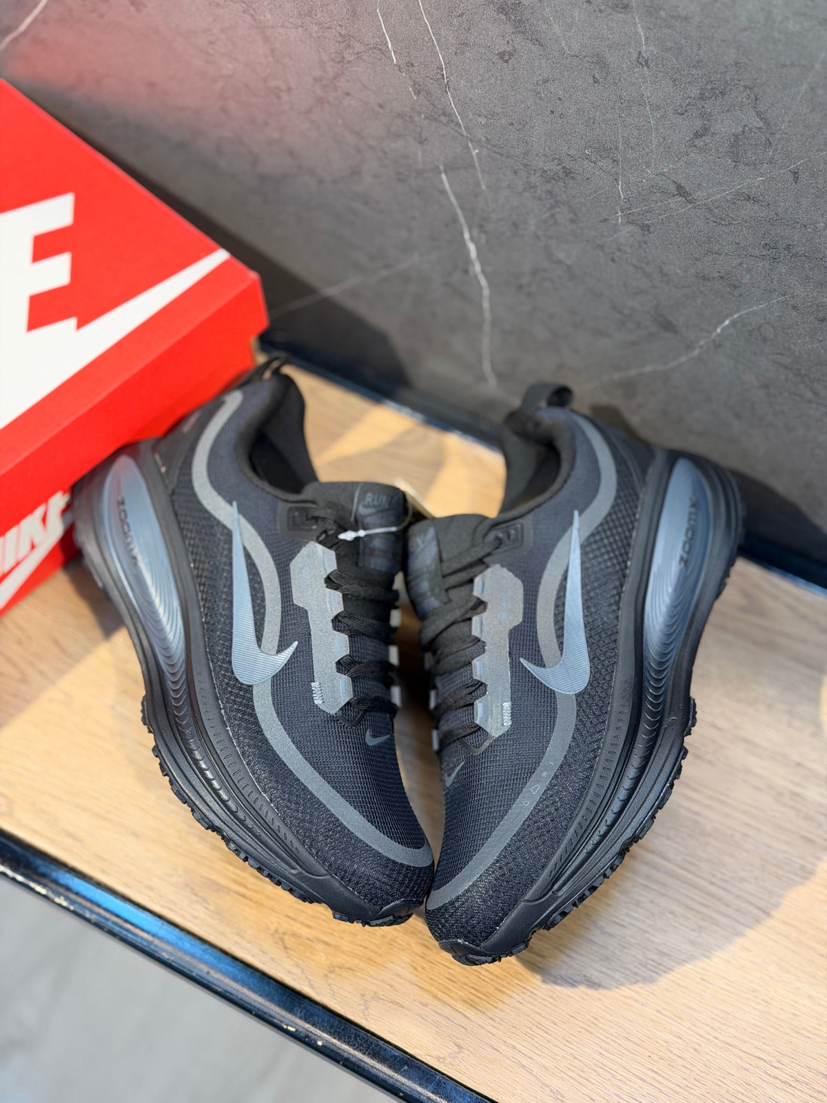 NIKE GORE-TEX