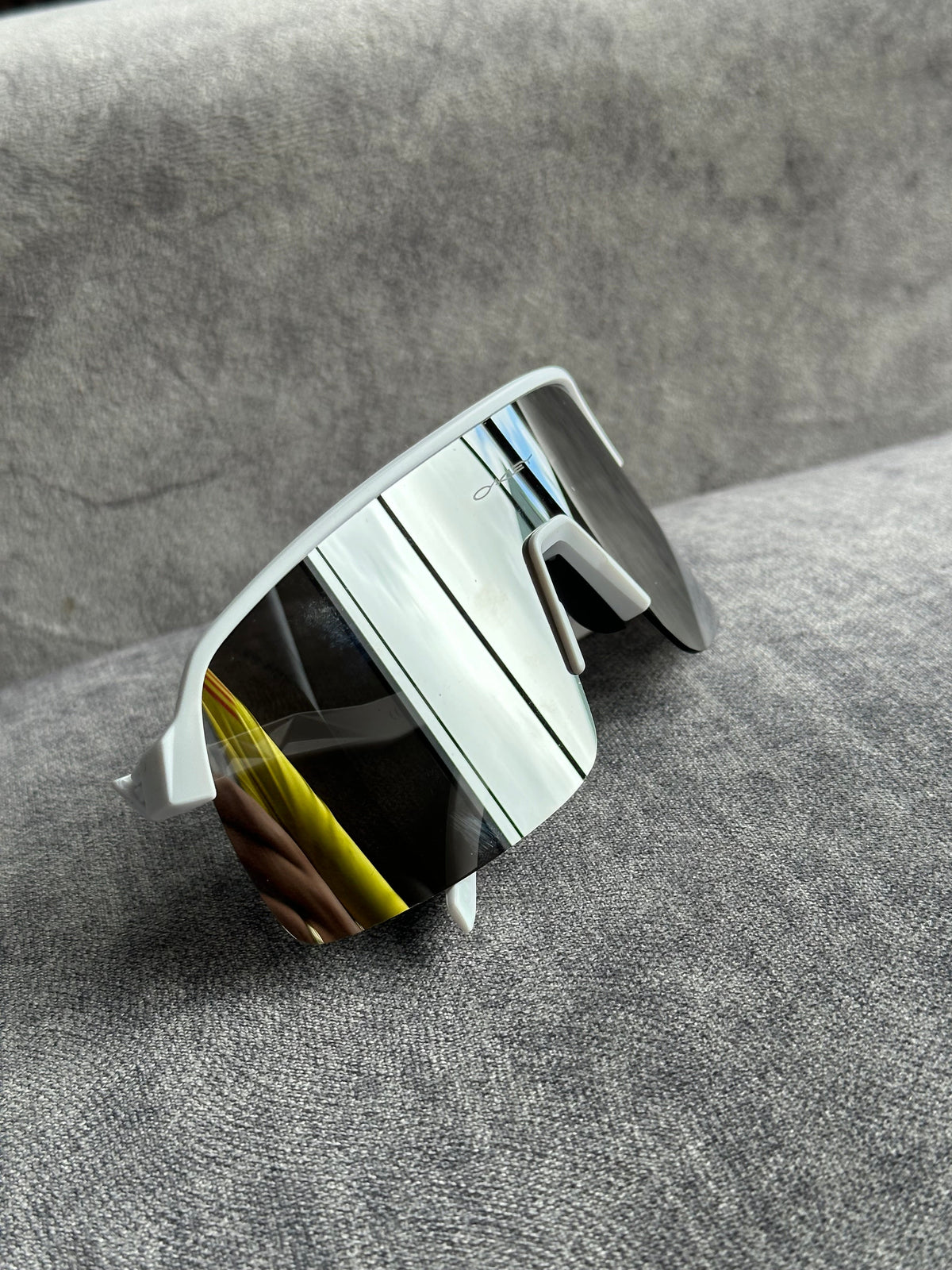 OAKLEY