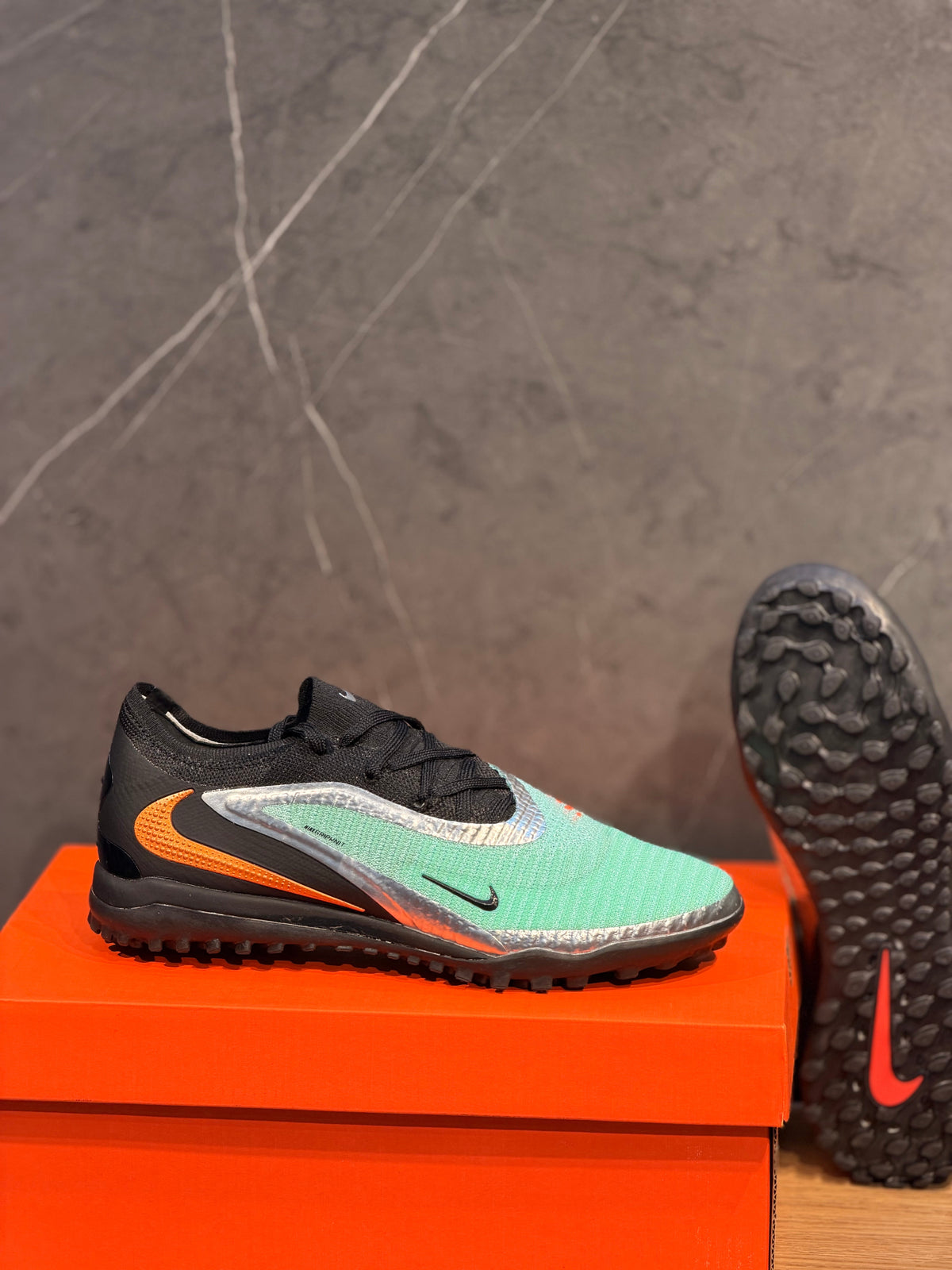 NIKE TORRETIN