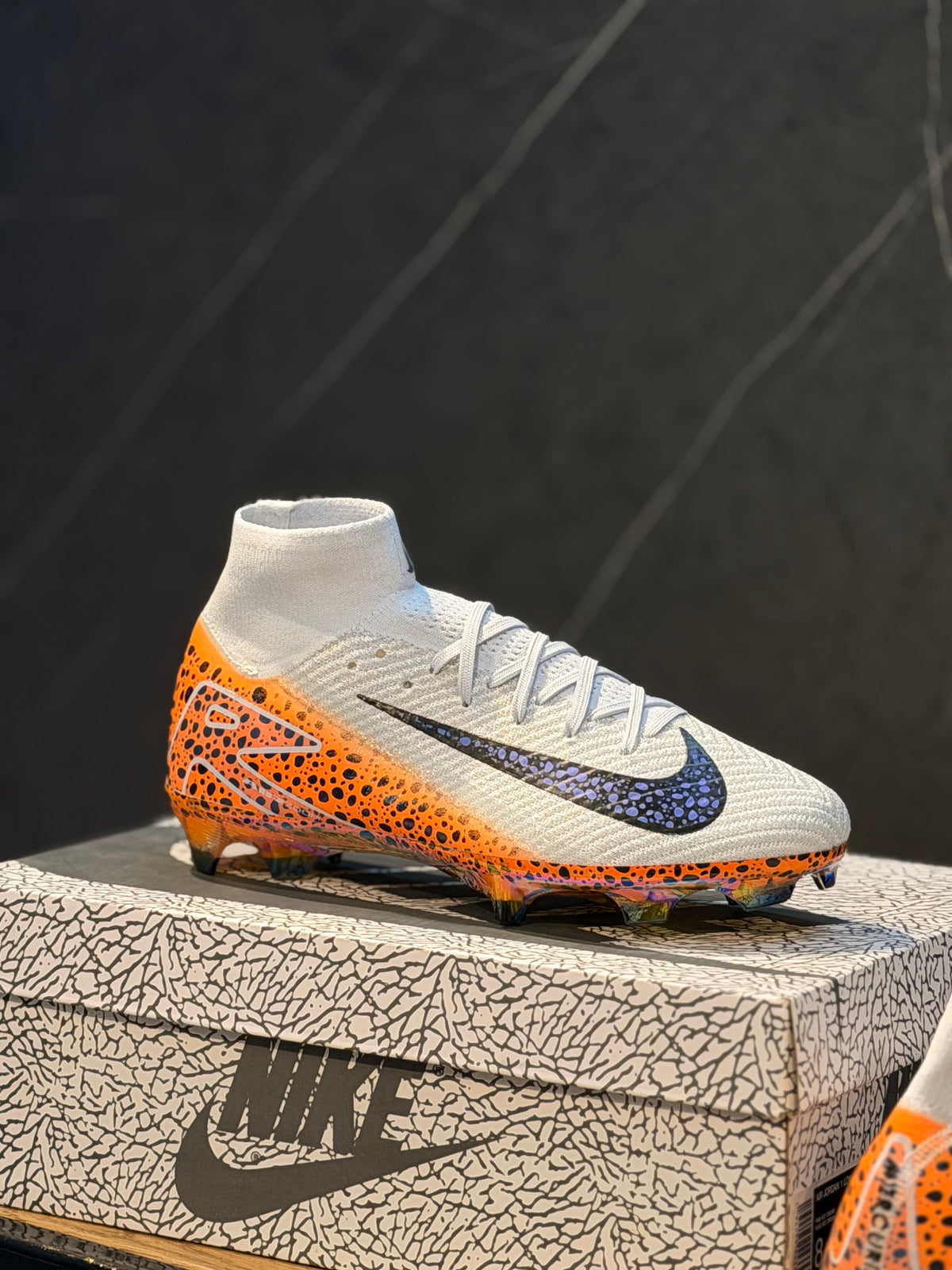 NIKE GUAYO GAMA MEDIA