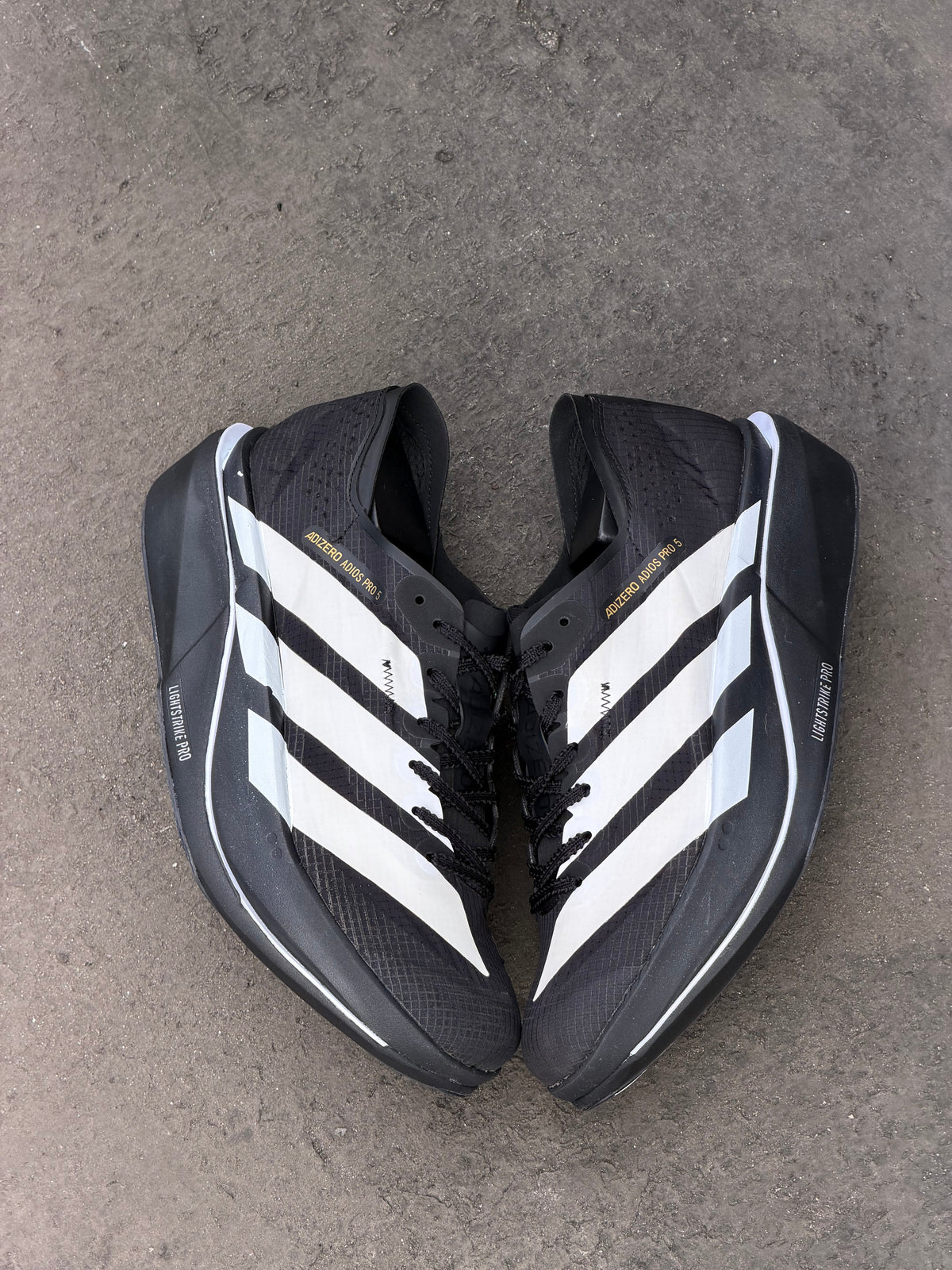 ADIZERO ADIÓS PRO 5