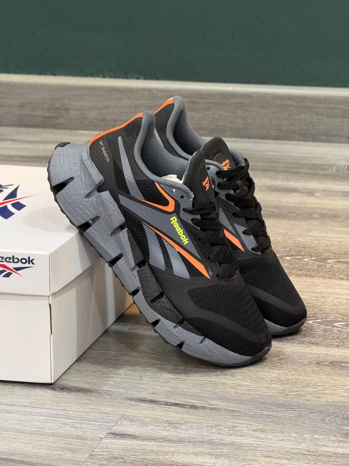 REEBOK FLOATZIG