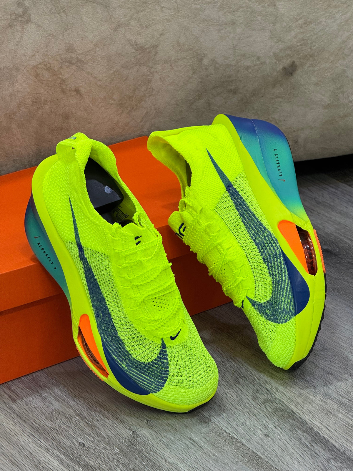 NIKE ALPHA FLY 3