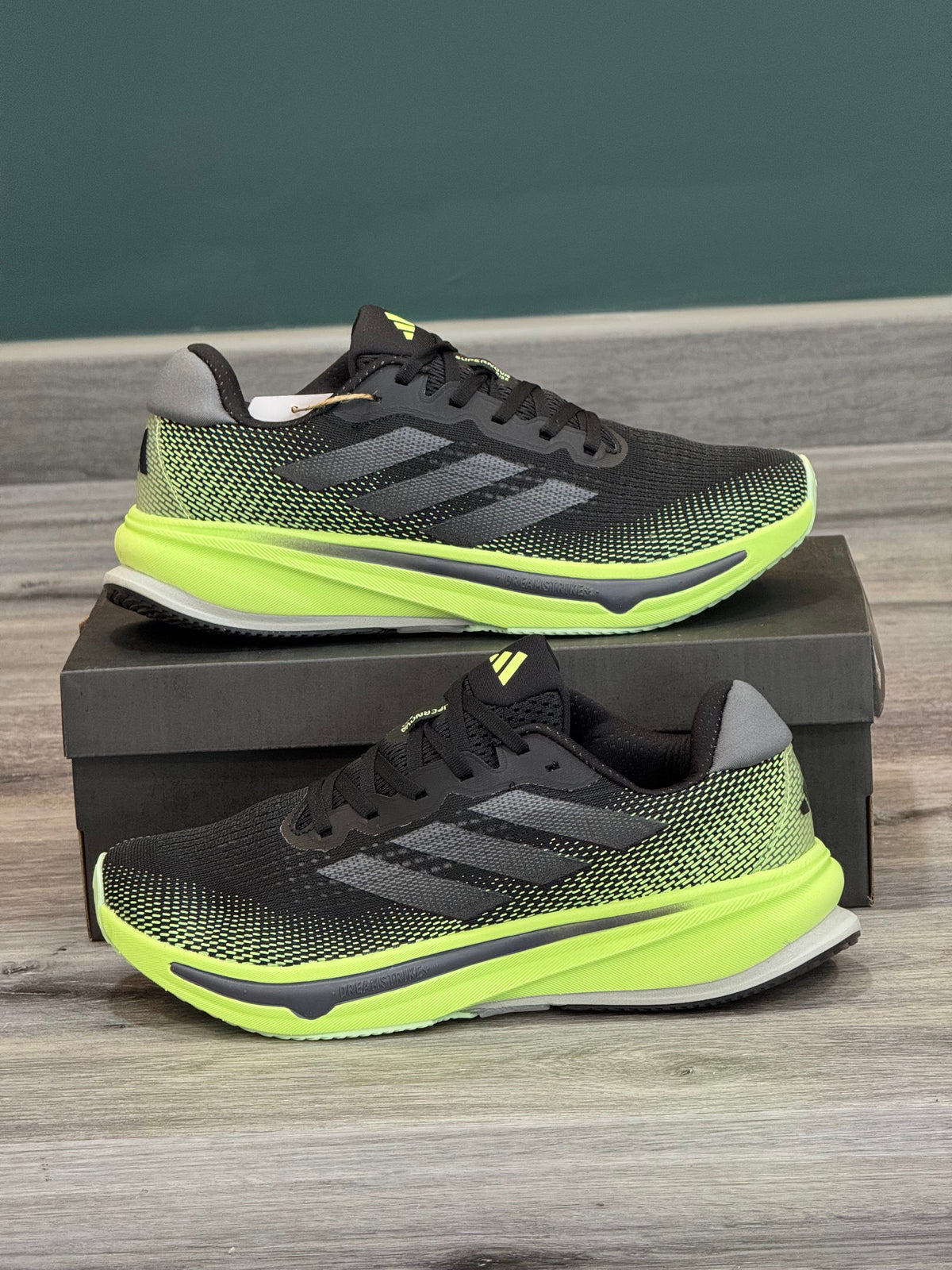 ADIDAS SUPERNOVA