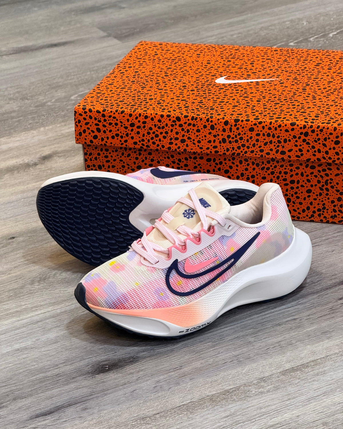 NIKE ZOOM FLY 5