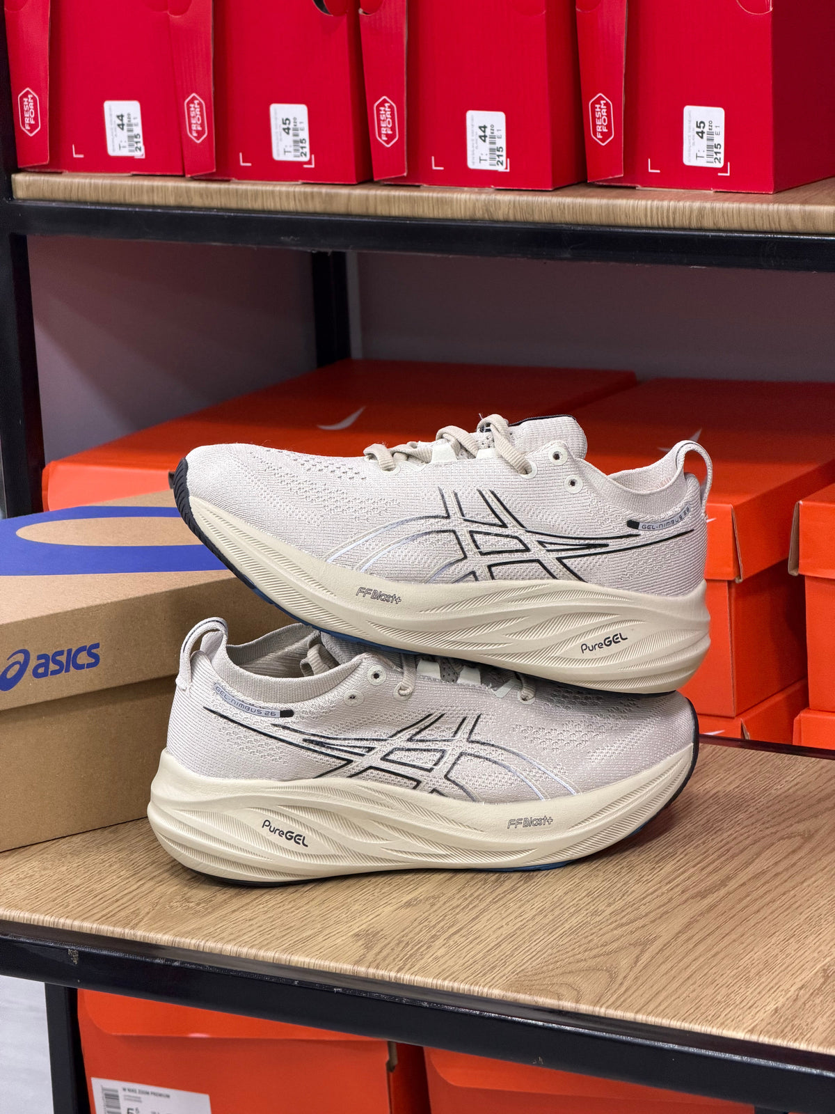 ASICS NIMBUS