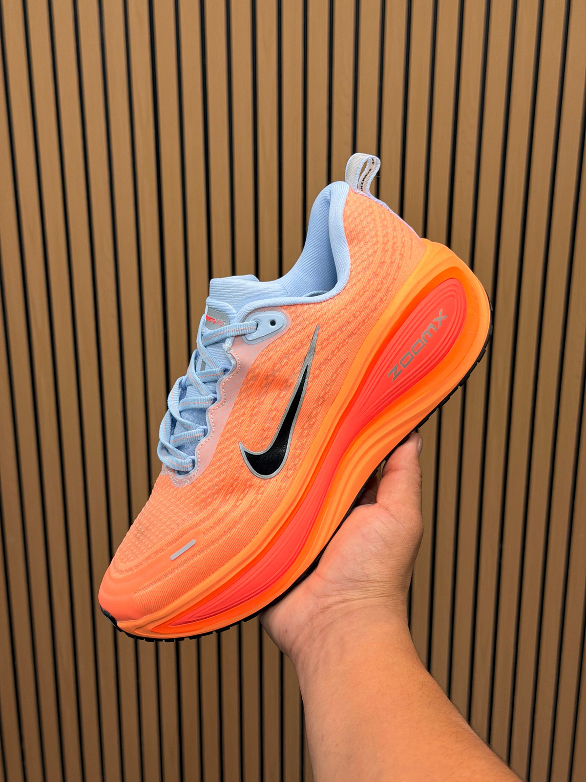 NIKE VOMERO PLUS