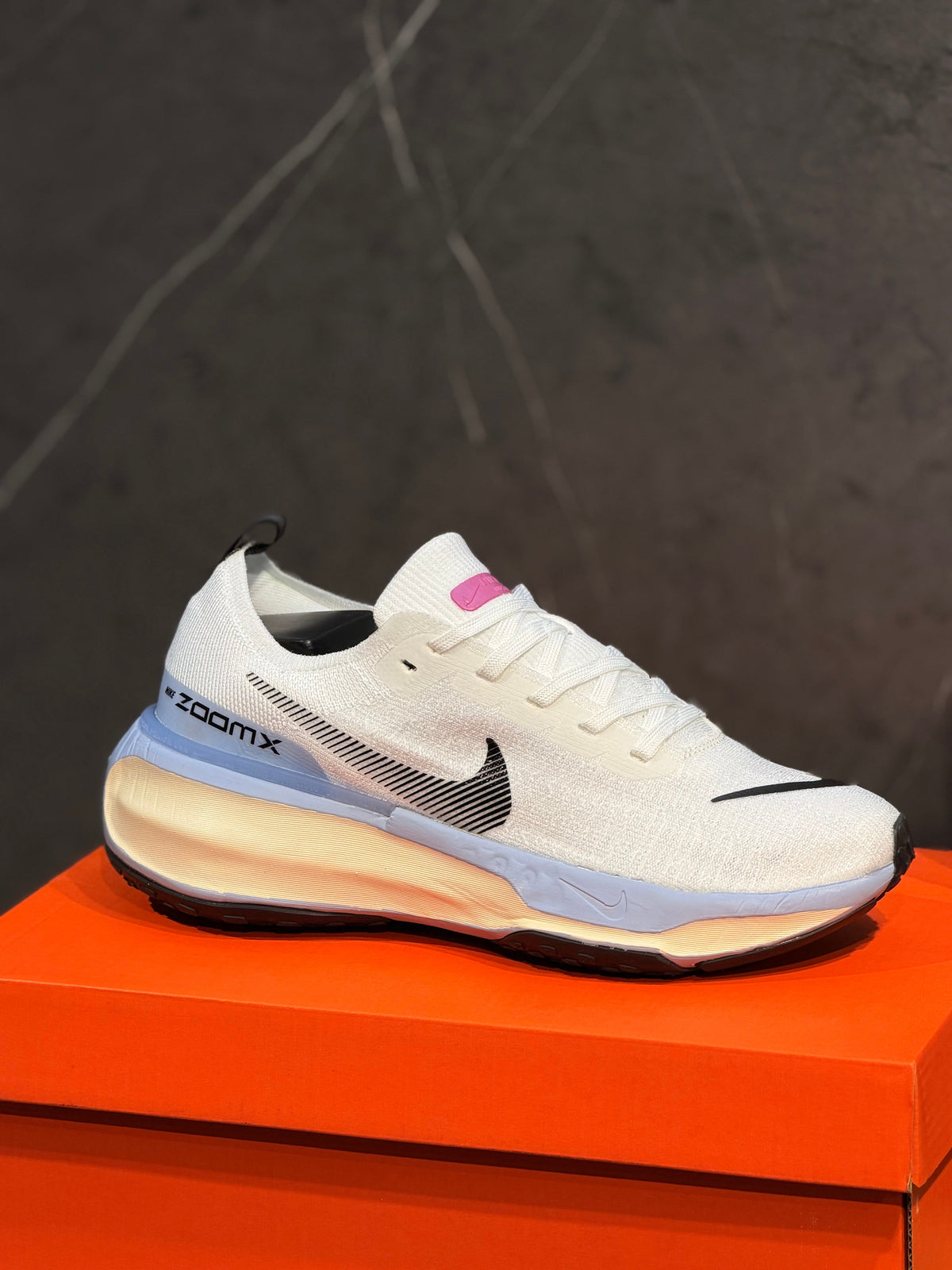 NIKE ZOOM X