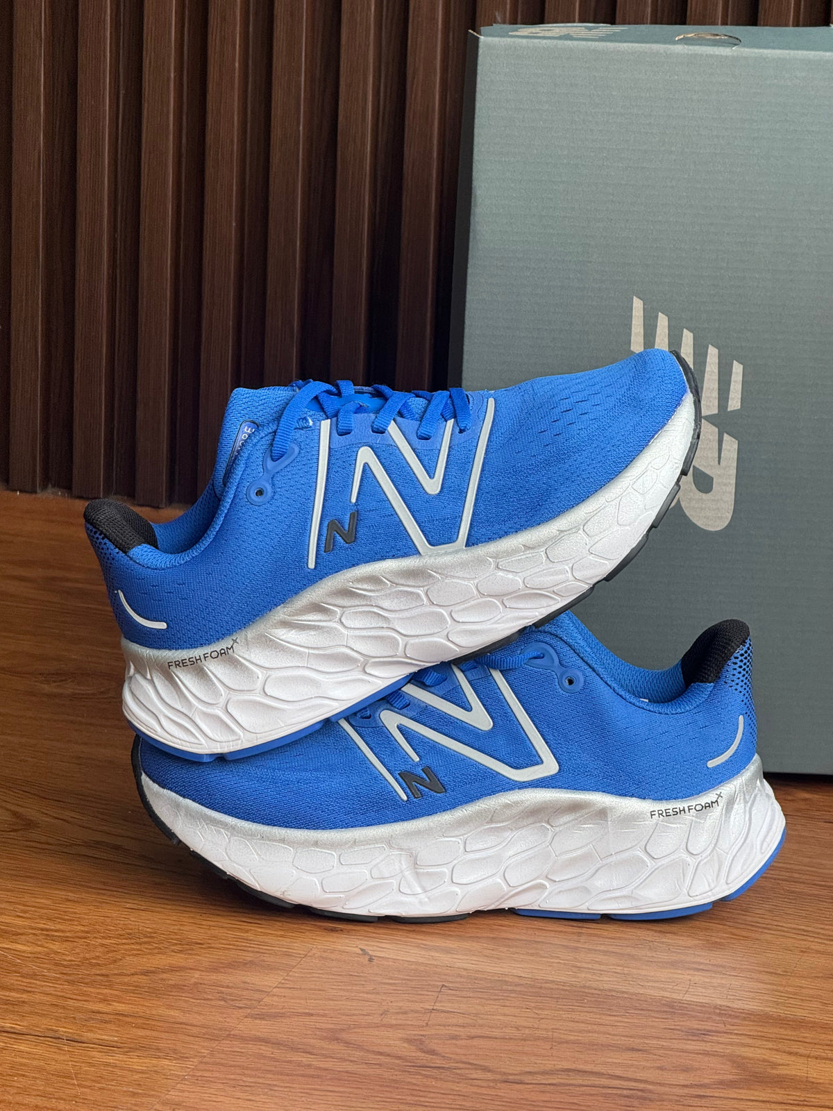 NEW BALANCE