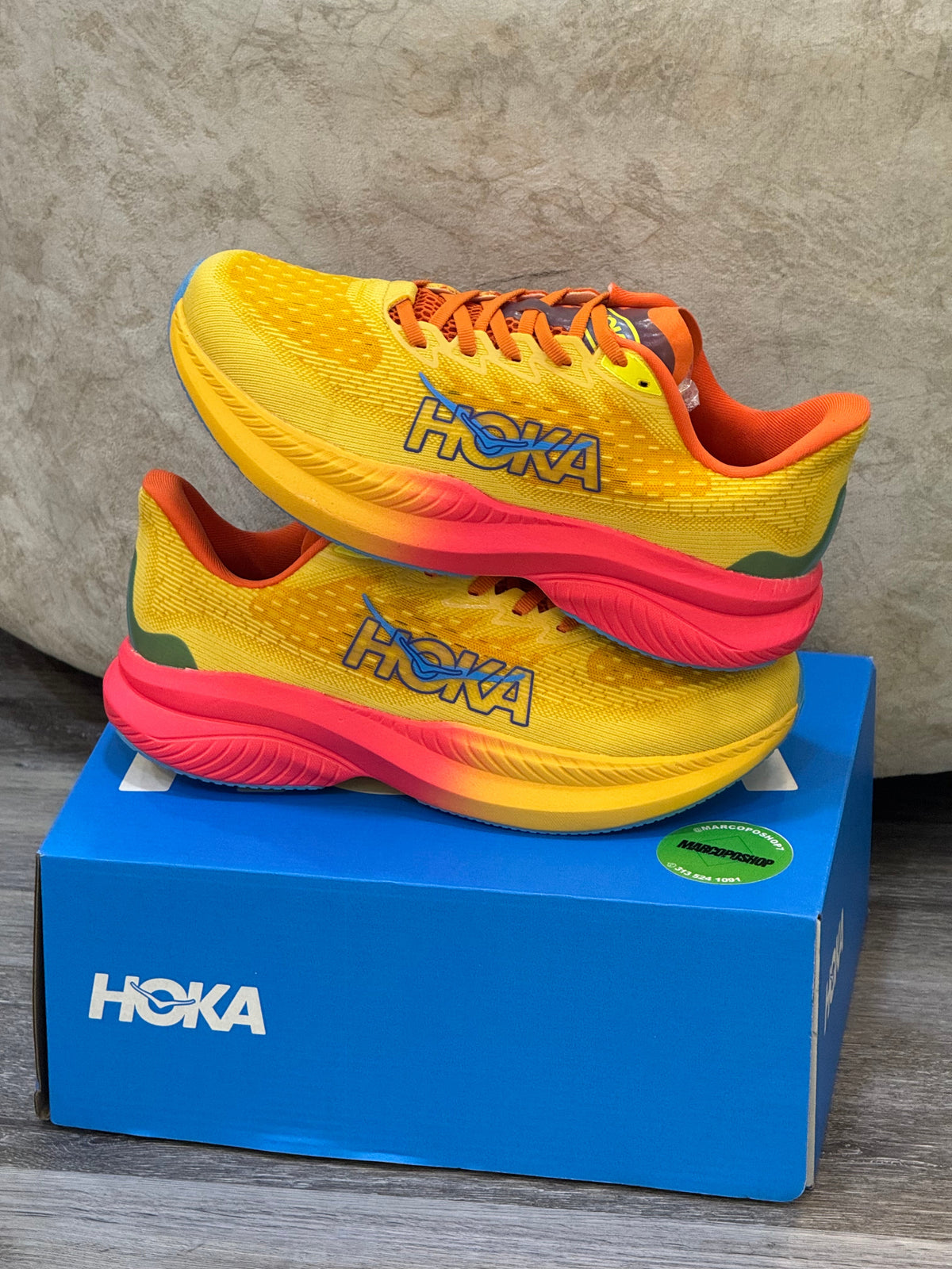 HOKA