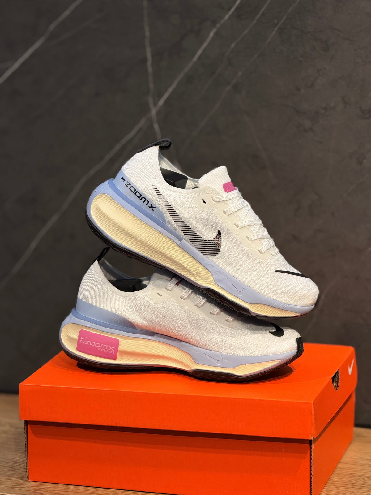 NIKE ZOOM X