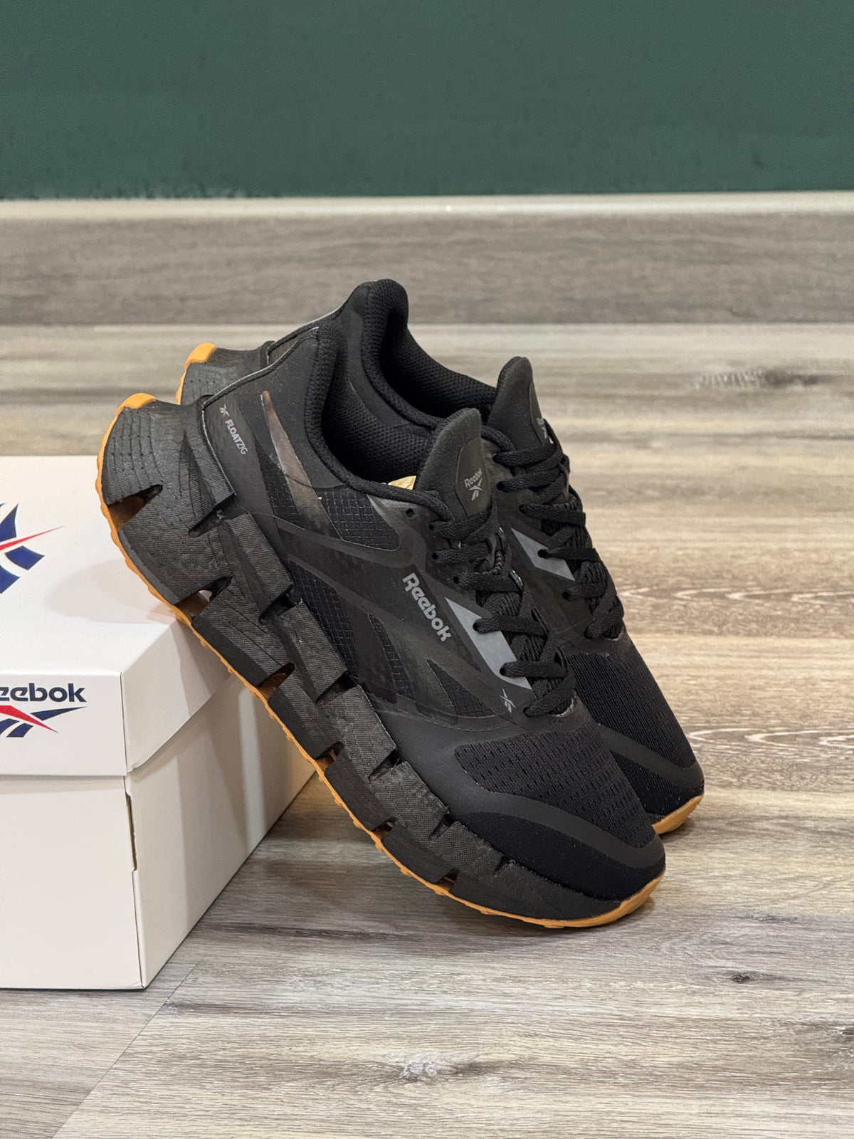 REEBOK FLOATZIG