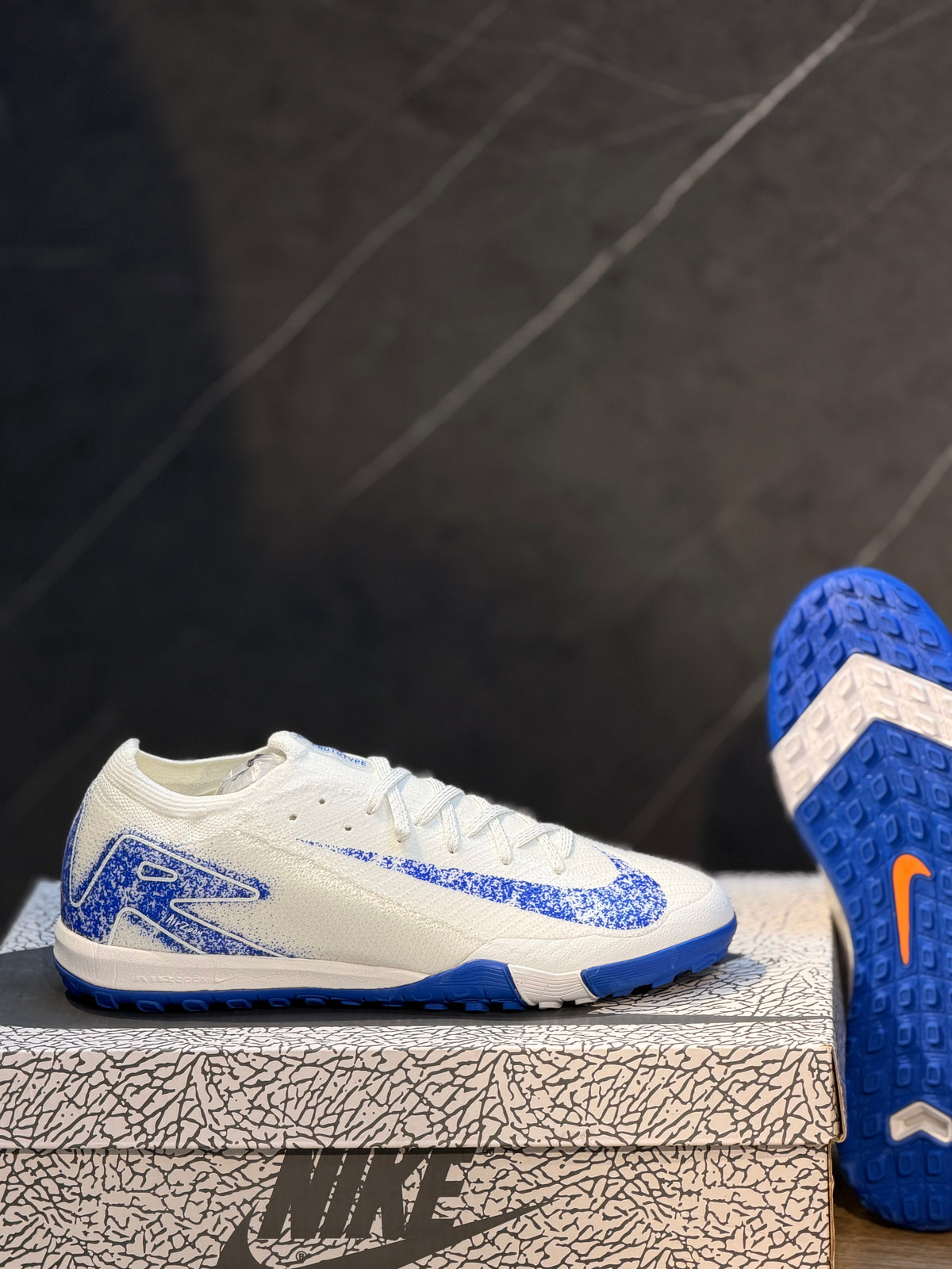 NIKE TORRETIN