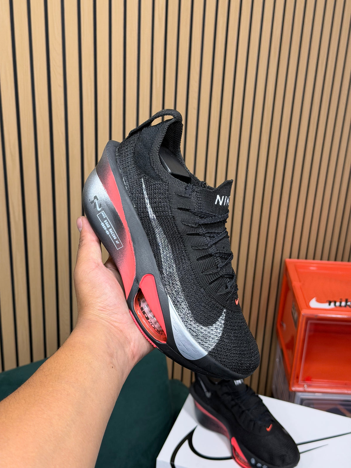 NIKE ALPHA FLY 2