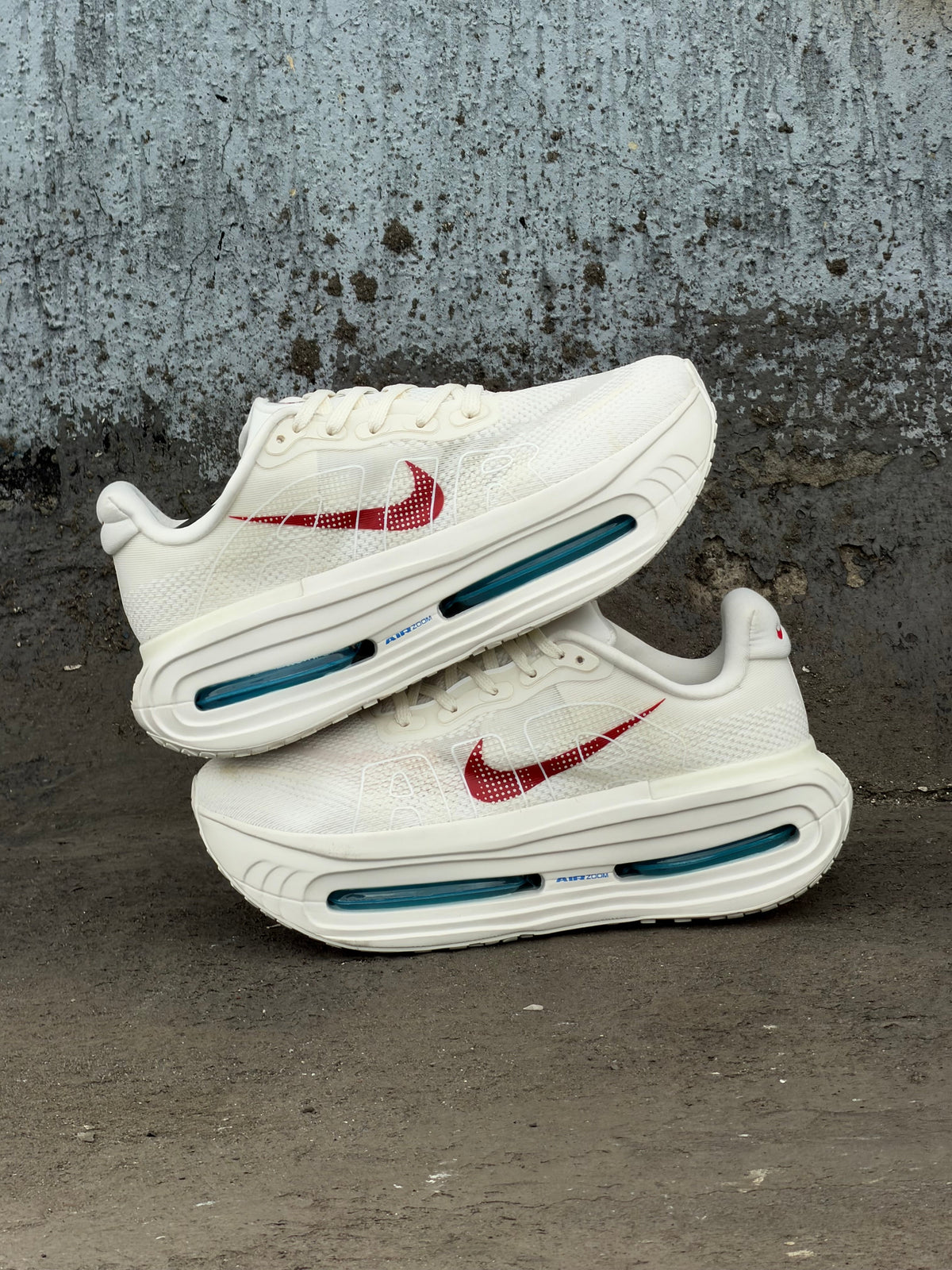 NIKE VOMERO PREMIUM