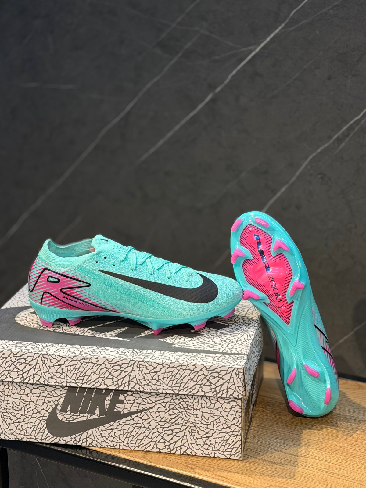 NIKE GUAYO GAMA MEDIA