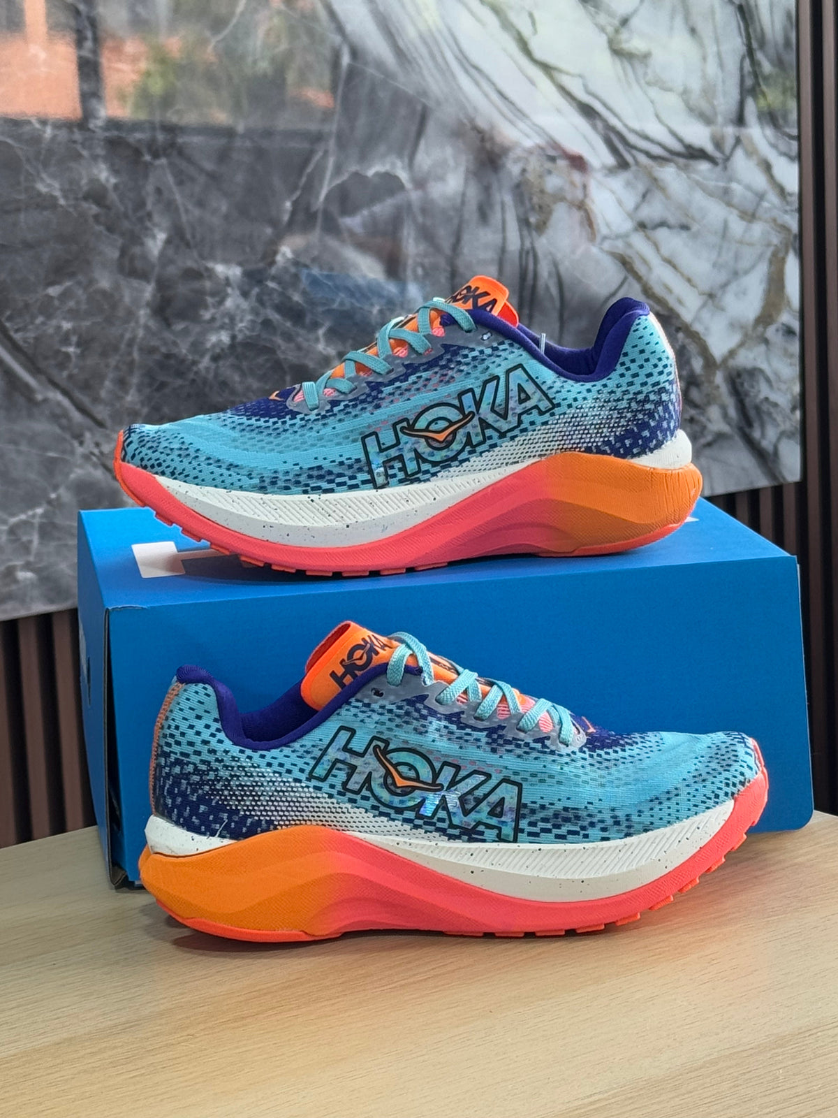 HOKA