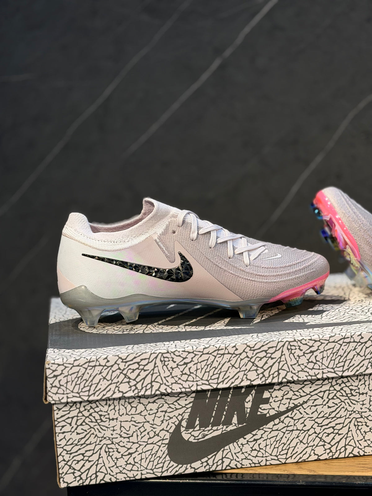 NIKE GUAYO GAMA MEDIA