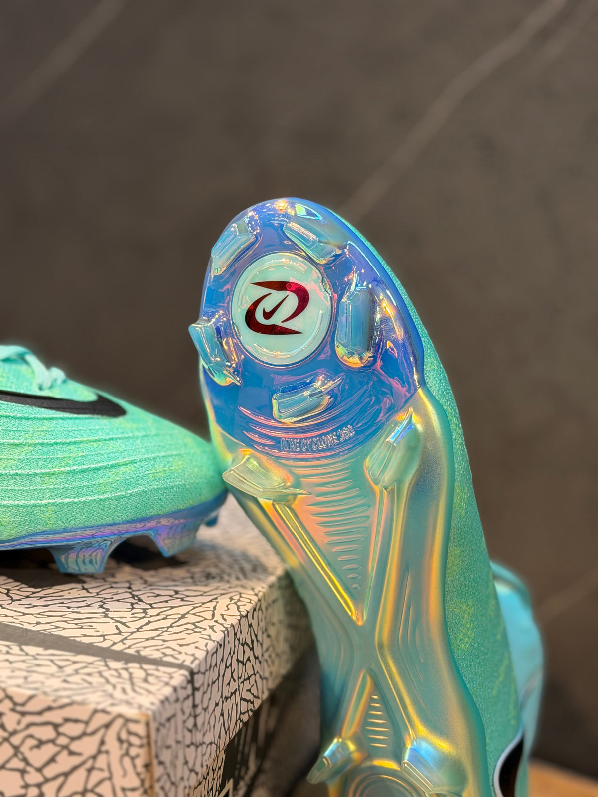 NIKE GUAYO GAMA MEDIA