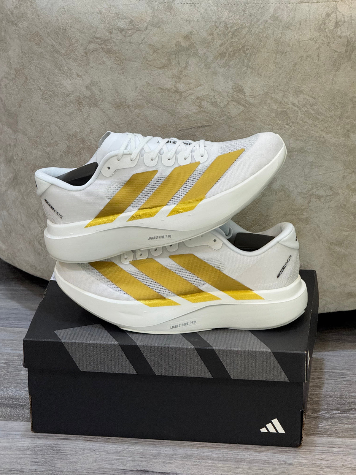 ADIZERO EVO SL