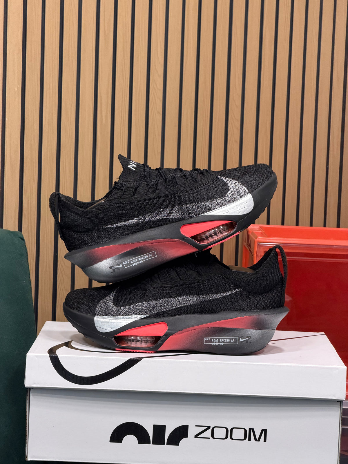 NIKE ALPHA FLY 2