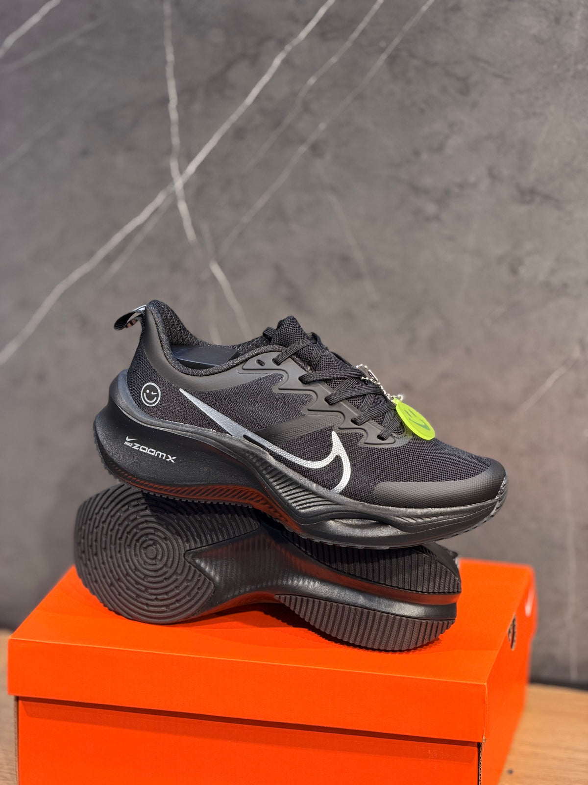 NIKE ZOOM X