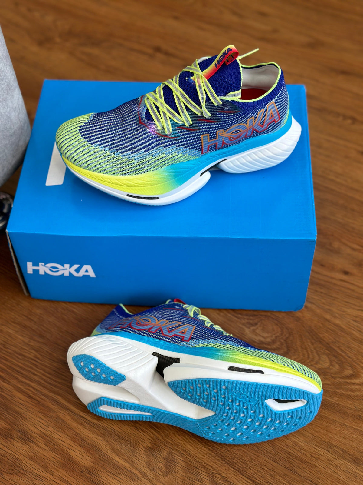 HOKA CIELO X1