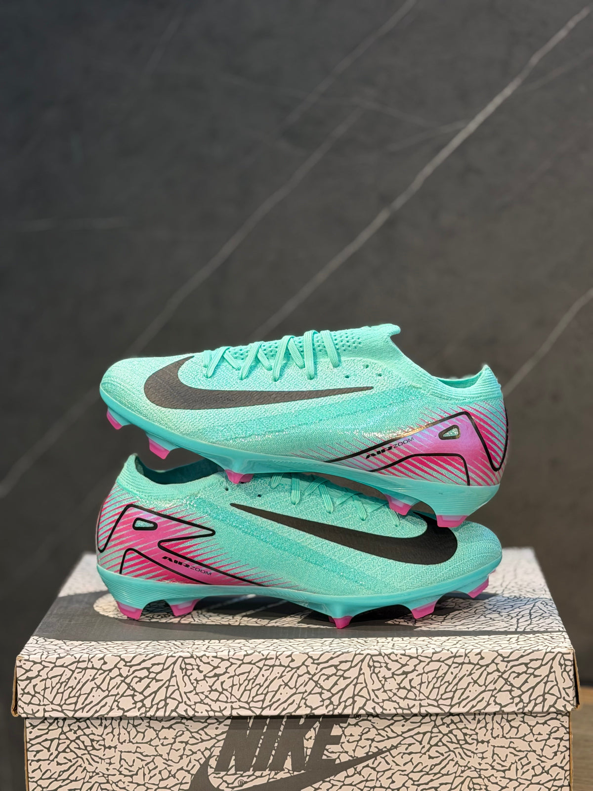 NIKE GUAYO GAMA MEDIA