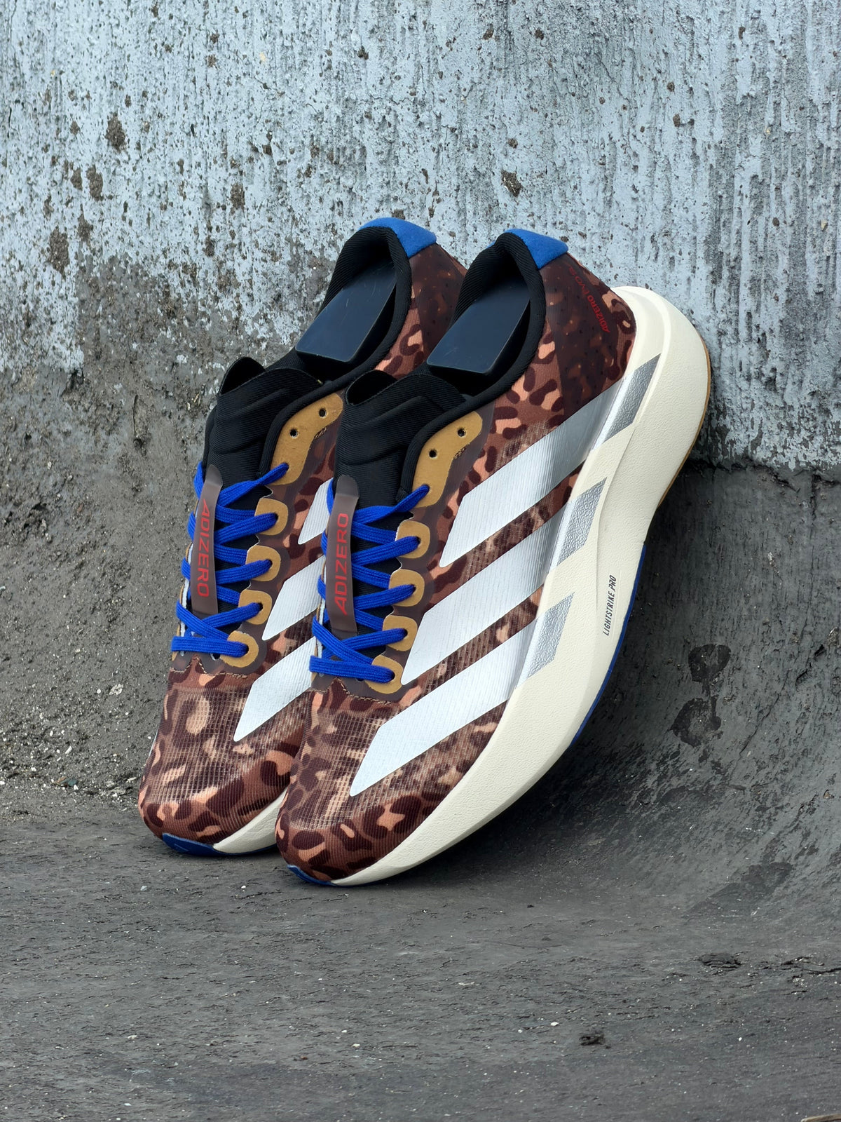 ADIDAS SL