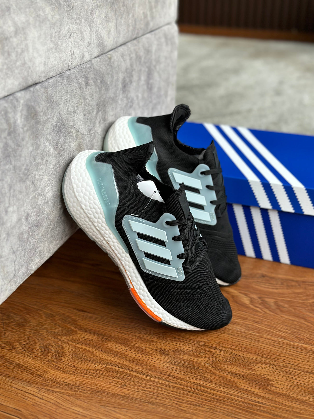 ULTRABOOST