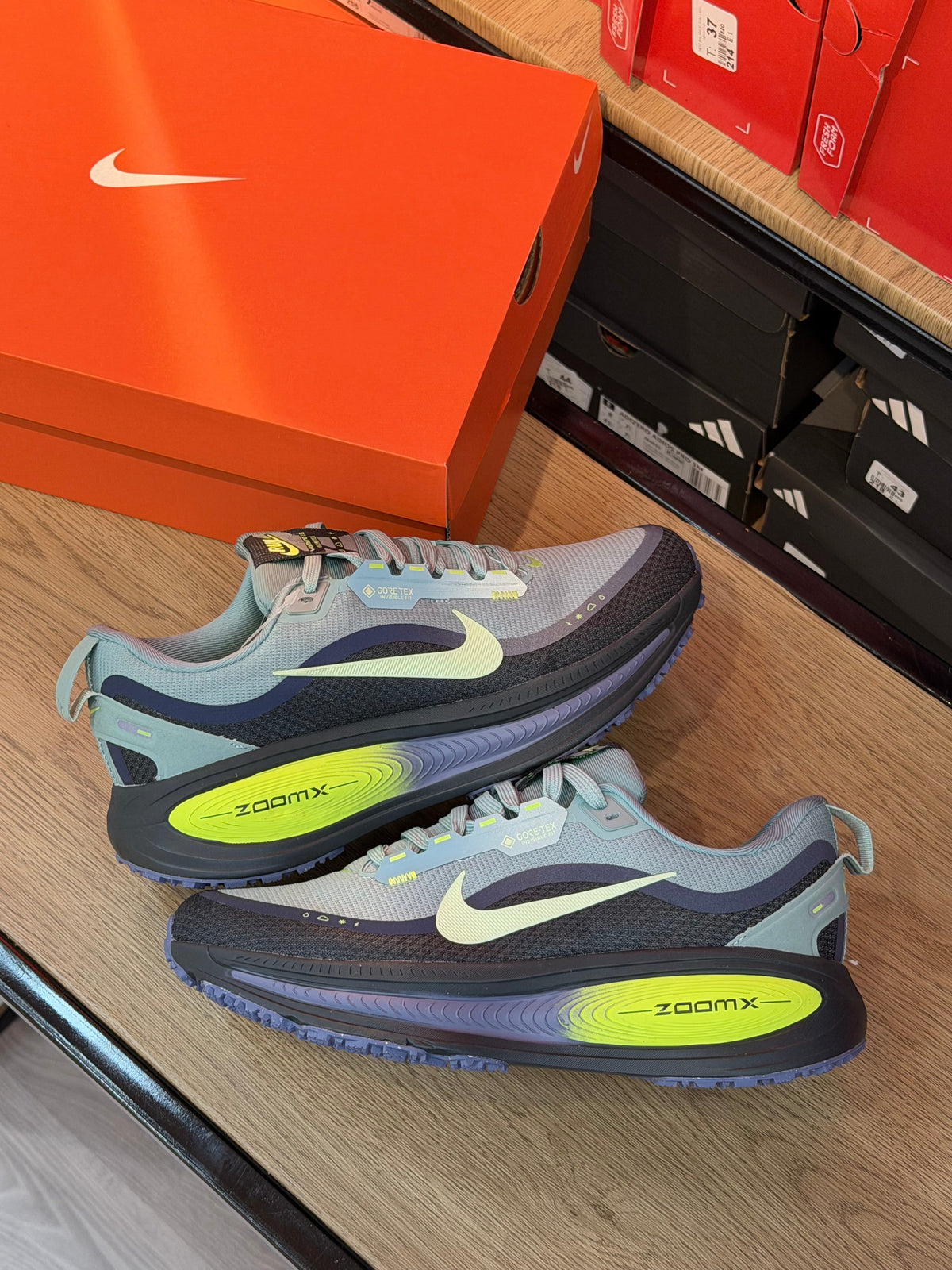 NIKE GORETEX 18