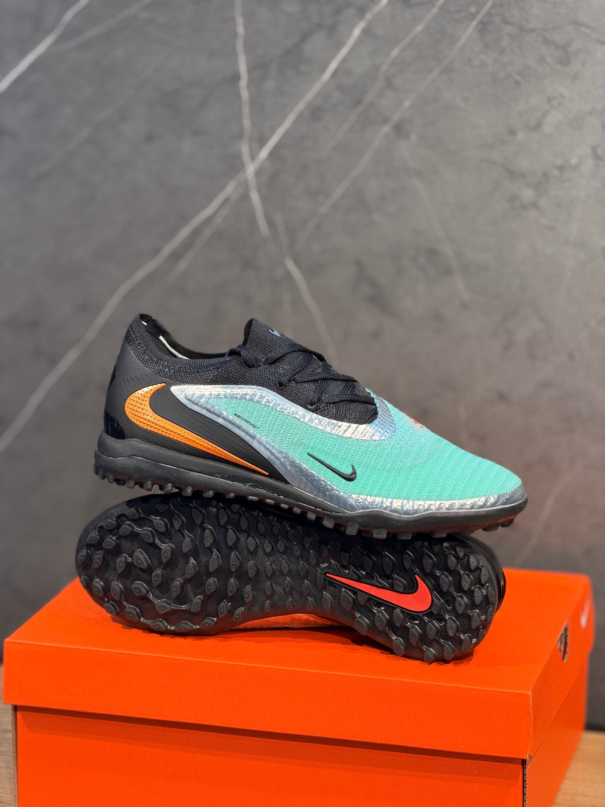 NIKE TORRETIN