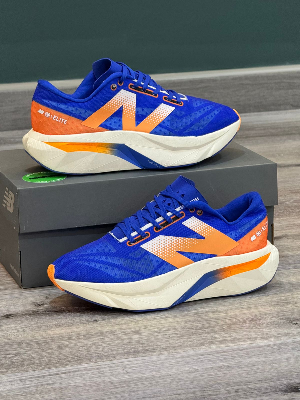 NEW BALANCE ELITE V4 HOMBRE