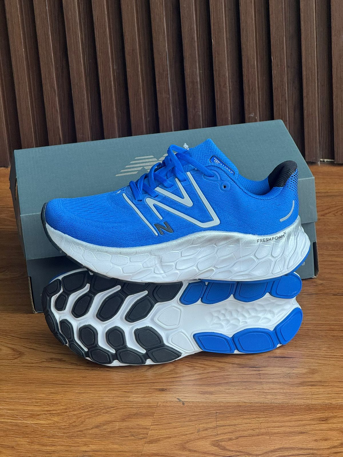 NEW BALANCE MORE V4.1 HOMBRE
